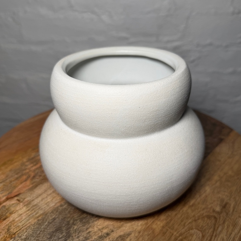 Target White Stoneware Round Vase - Picture 3 of 6